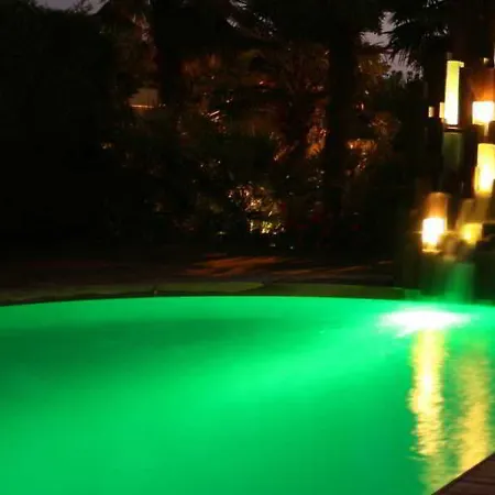 Color Style, Design & Gourmet فندق