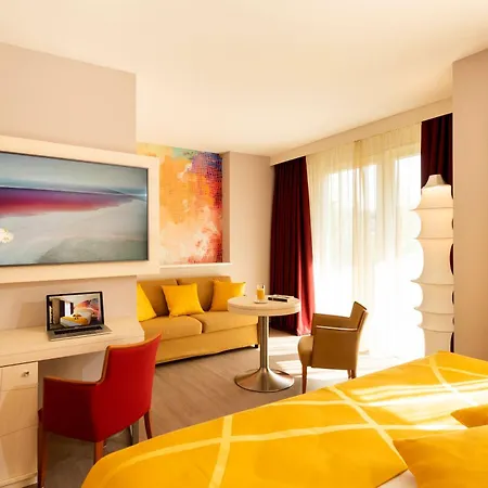 Color Style, Design & Gourmet Hotell Bardolino