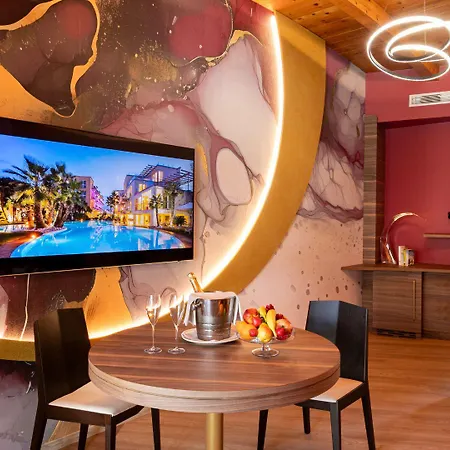 Color Style, Design & Gourmet 4*