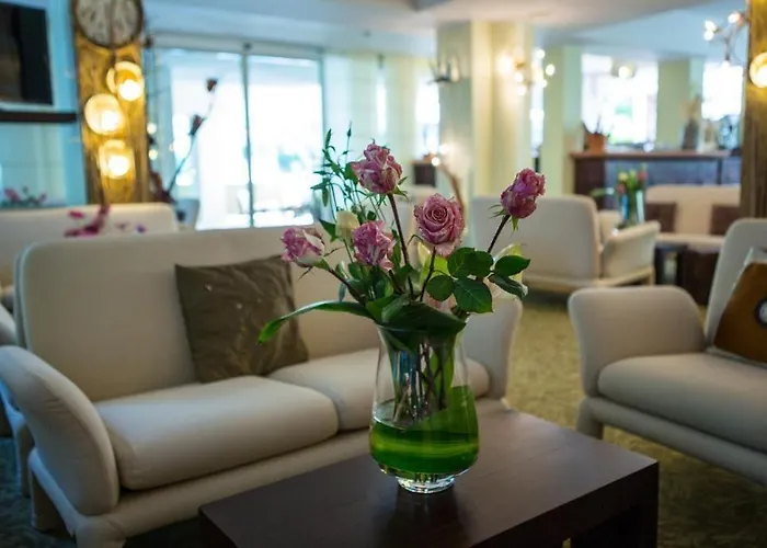 Color Style, Design & Gourmet Hotell Bardolino