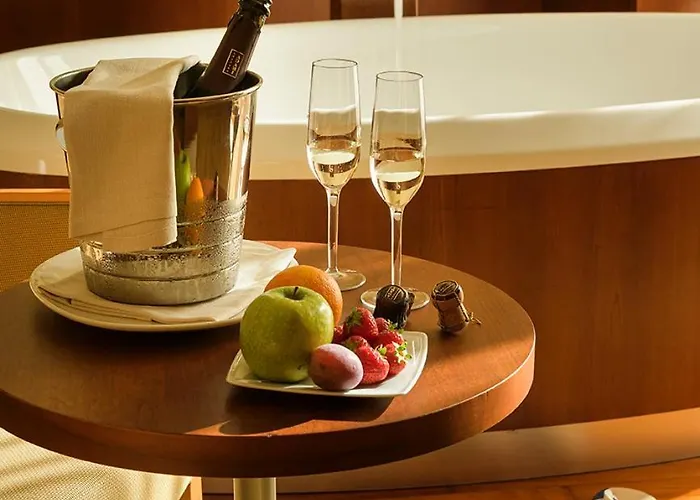 Color Style, Design & Gourmet Hotell Bardolino