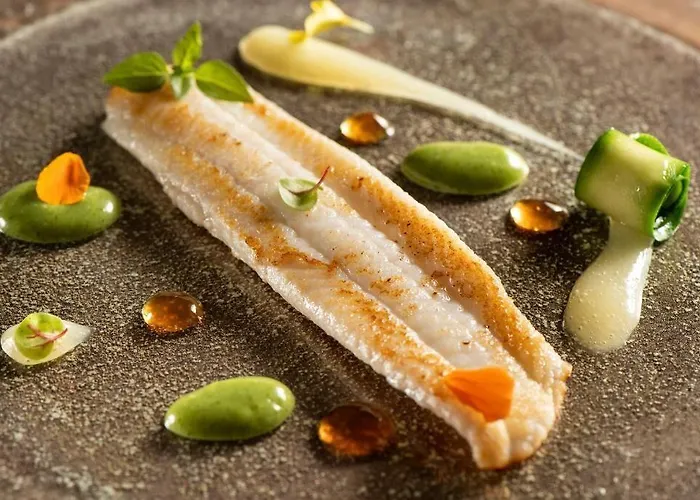 Color Style, Design & Gourmet 酒店 4*